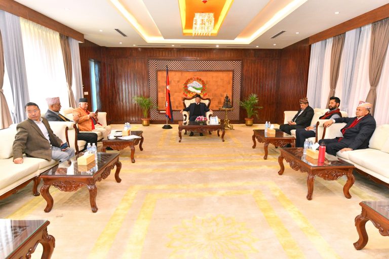 चार दलबीचको आठबुँदे सहमतिमा के के छ ?