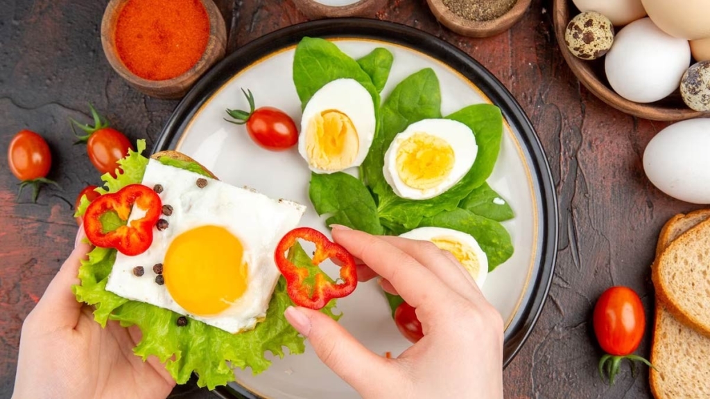 हेल्थ टिप्सः अण्डा सँग नखानुहोस् यि खानेकुरा