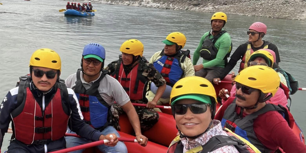 महाकालीमा व्यावसायिक जलयात्रा