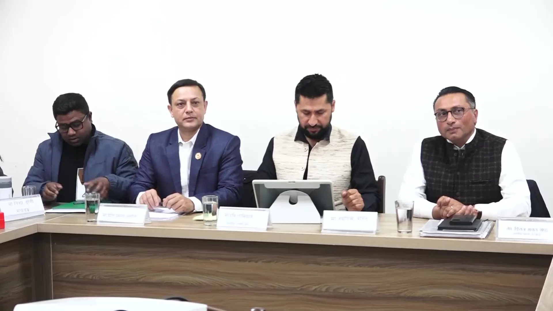 गृहसहित ४ मन्त्रालयमा रास्वपाको दाबी