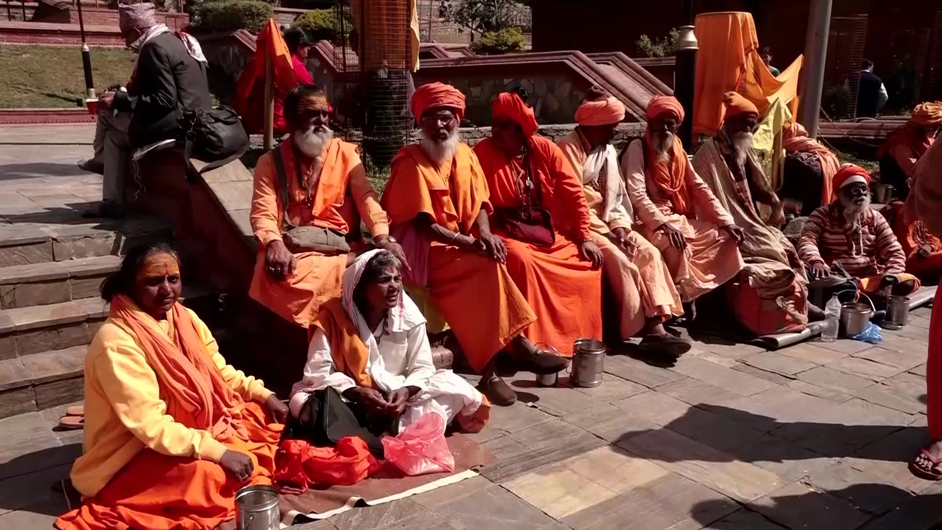 महाशिवरात्रि ; पशुपतिनाथमा साधुसन्त आउन थाले