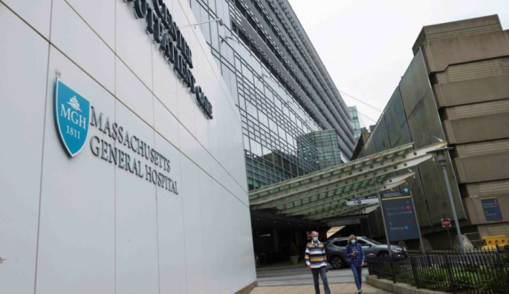 अमेरिकामा जीवित बिरामीमाथि सुँगुरको मिर्गौला प्रत्यारोपण