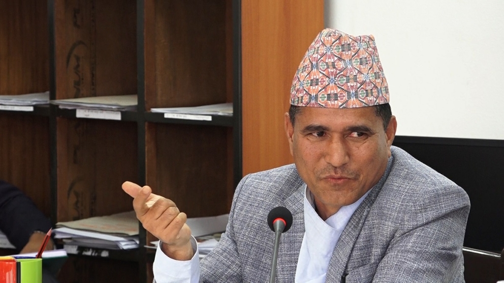 महालेखापरीक्षकमा सचिव तोयम राया सिफारिस