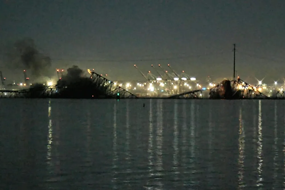 बाल्टिमोरको पुल भत्किँदा छ जनाको मृत्यु