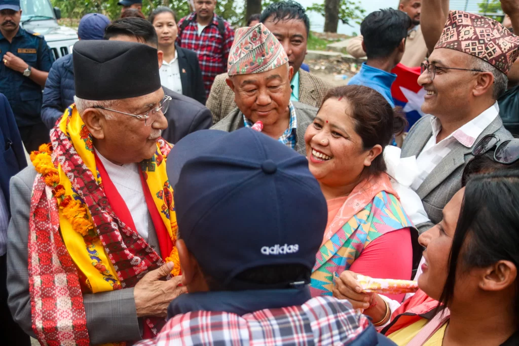 सुहाङलाई भोट माग्न ओली इलाममा