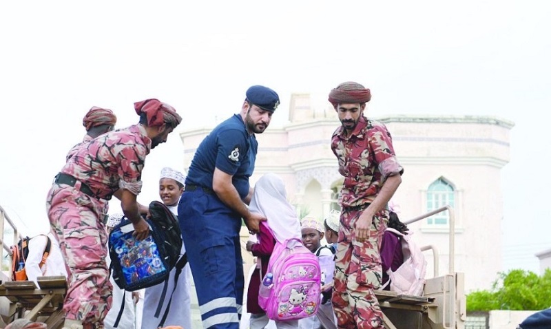ओमानमा मौसमसँग सम्बन्धित घटनामा नौ विद्यार्थीसहित १२ जनाको ज्यान गयो
