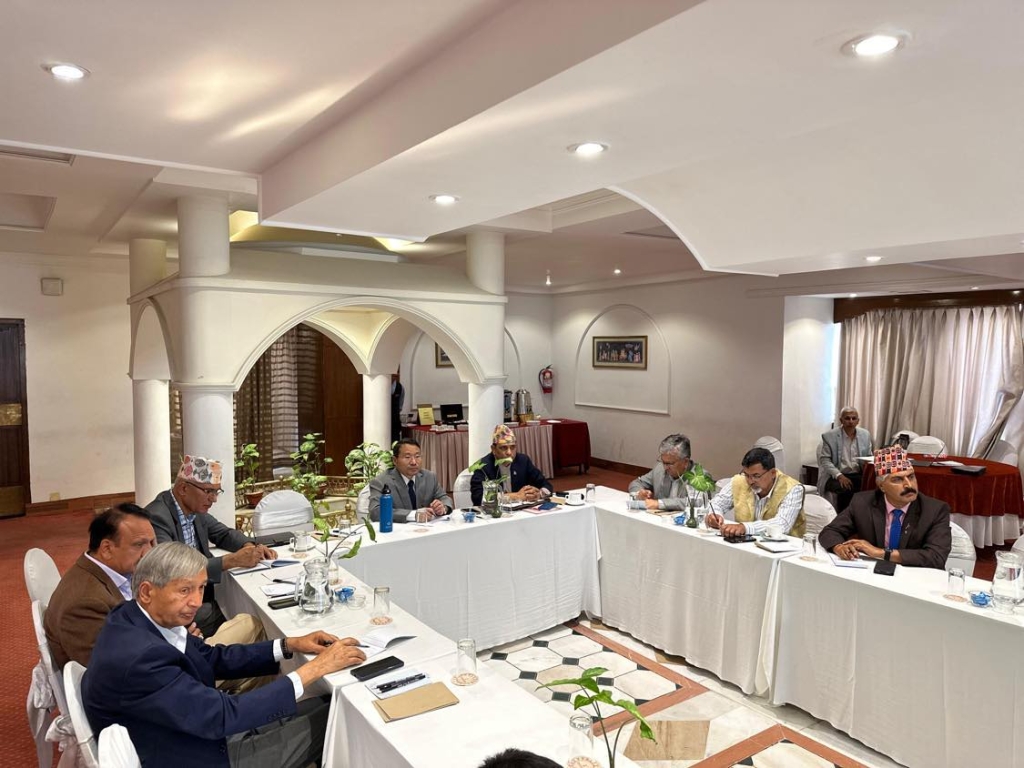 अर्थमन्त्रीले लिए बजेटबारे ७ पूर्व अर्थमन्त्रीसँग सुझाव