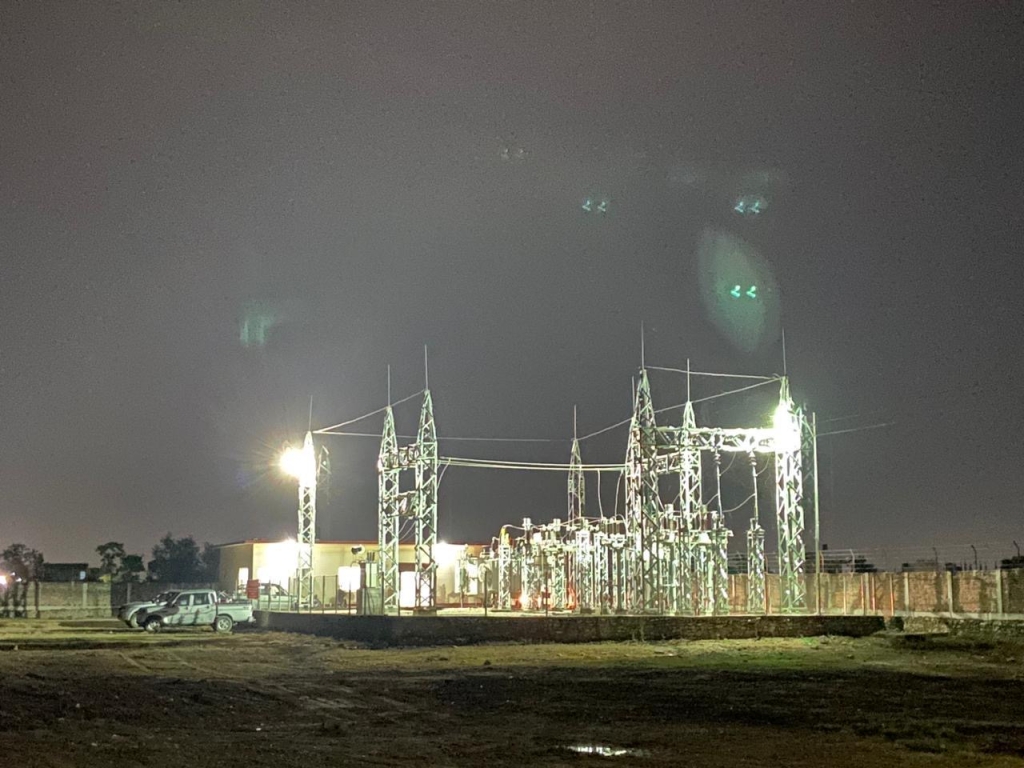 स्थानीयको अवरोध हटाएर चितवन देवनगरमा ३३/११ केभी सबस्टेसन सञ्चालन