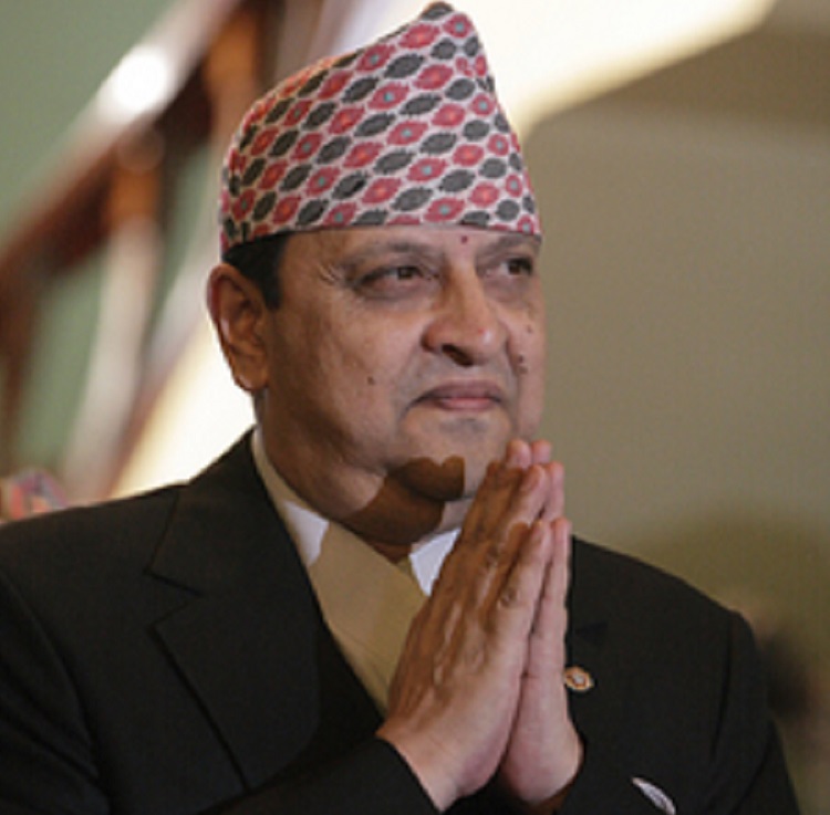 पूर्वराजा ज्ञानेन्द्र शुक्रबार लुम्बिनी जाँदै