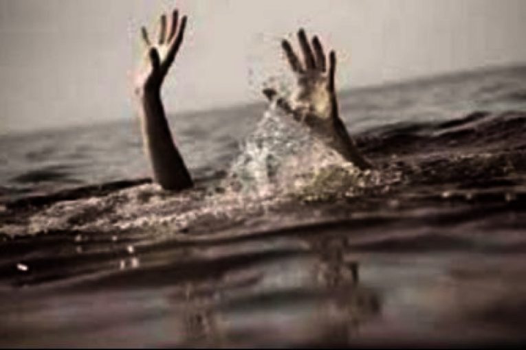 मुस्ताङमा खोलाले बगाउँदा एक युवा बेपत्ता