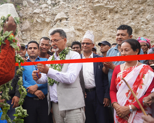 तल्लुबगर र गोतामकोट जोड्न भेरीमा बेलिब्रिज