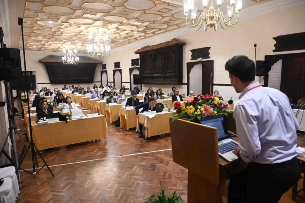 १६ देशका कर प्रशासक र विज्ञ नेपालमा