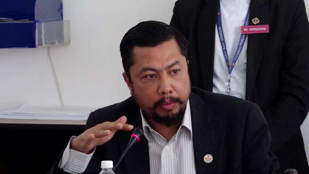 खेलकुदका क्षेत्रमा पूर्वाधार विकास गर्न बजेट पुगेन : मन्त्री श्रेष्ठ