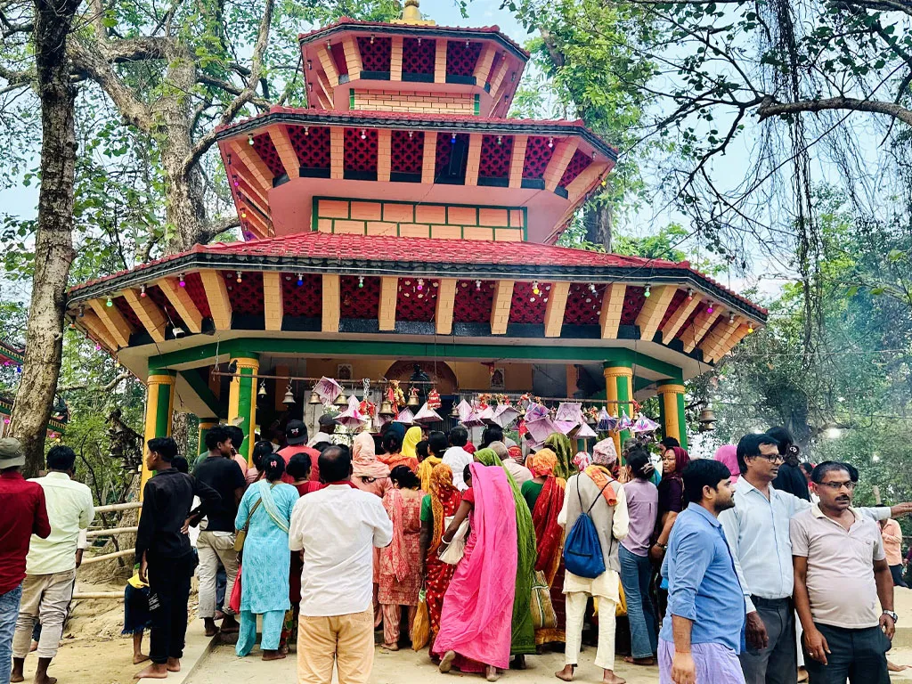 सिरहाको राजदेवी मन्दिरमा वैशाखी मेला