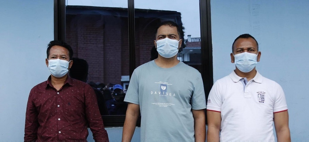 दिल्लीमा बसेर मानव तस्करी, तीन जना पक्राउ