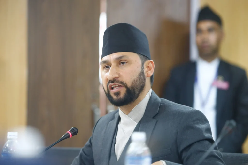 प्रदेश संरचना पार्किङ लटजस्तो भएको छ; रवि लामिछाने