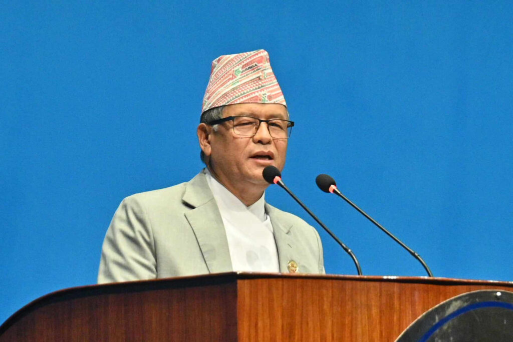 संसदमा धनराज गुरुङको प्रस्ताव- चितवनको सौराहालाई हनिमुन सिटी बनाऔँ