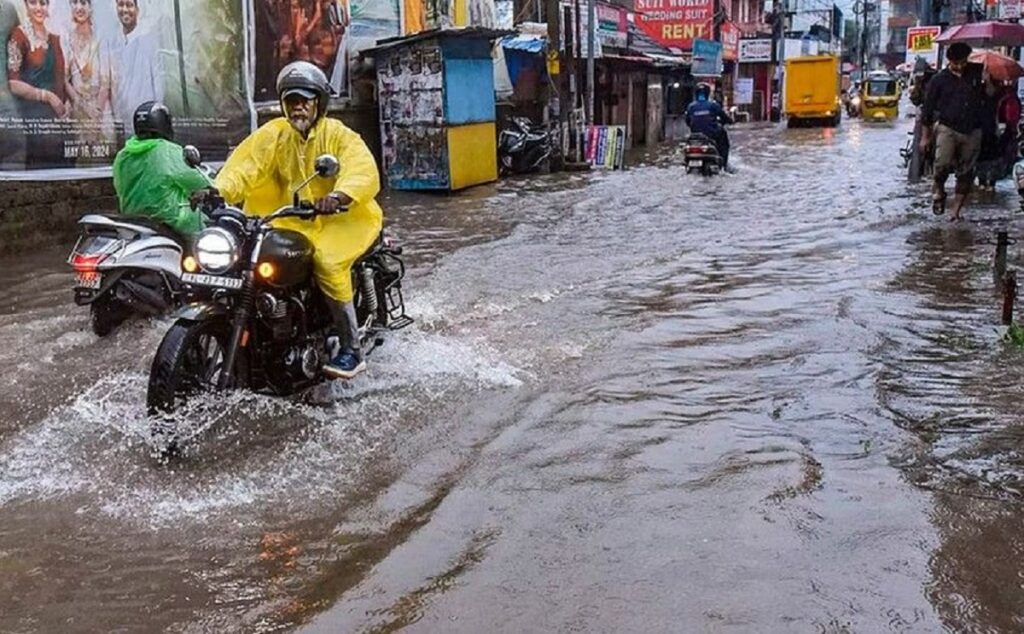 भारतमा बाढीका कारण १८ जनाको मृत्यु, छ लाखभन्दा बढी प्रभावित