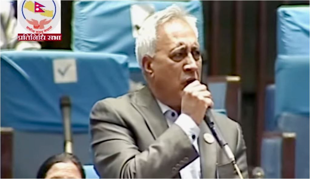 जनताले सदनमा बाँदर उपहार पठाउन लागेका छन्: चन्द्र भण्डारी