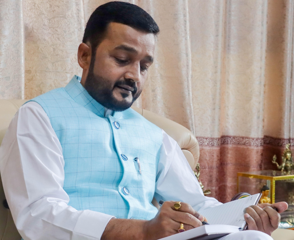 ‘सुर्तीजन्य पदार्थबाट लिएको कर स्वास्थ्य क्षेत्रमा खर्च गर्नुपर्छ ’