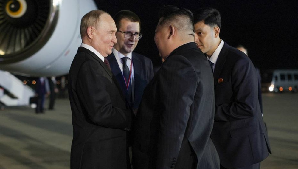 रुसी राष्ट्रपति पुटिन उत्तर कोरियामा, नेता किमद्वारा स्वागत