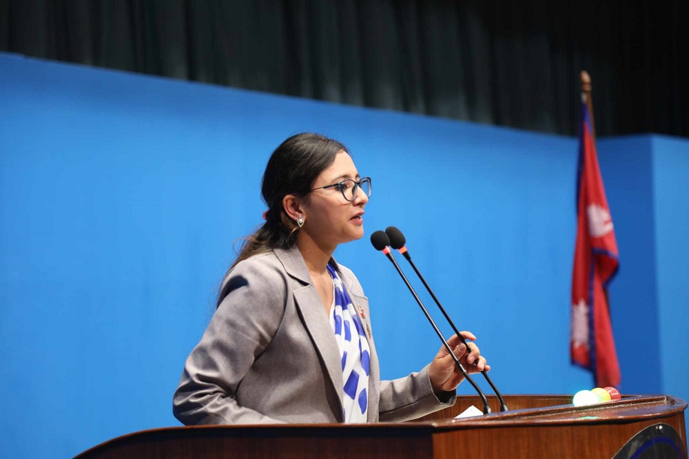 सरकारी र निजी अस्पतालहरूमा स्वास्थ्य सेवा शुल्क निर्धारण गर्नुपर्छ : तोसिमा कार्की]