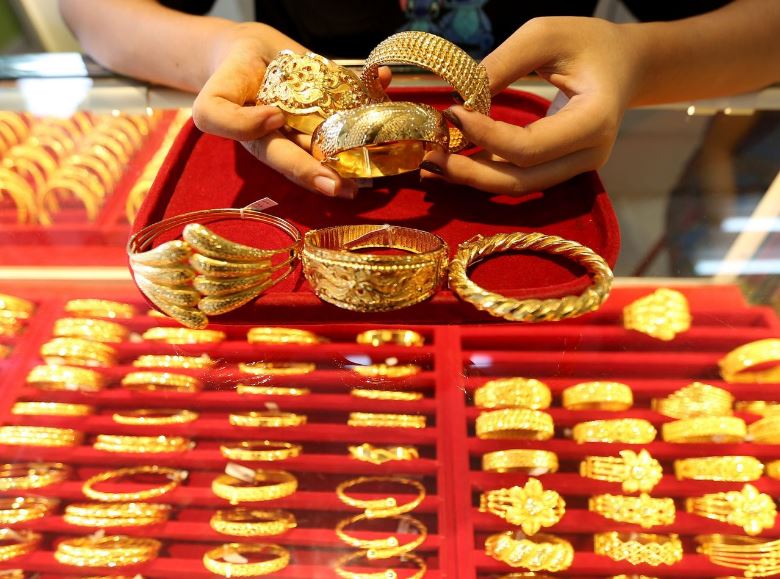 सातामा घट्यो सुनचाँदीको मूल्य