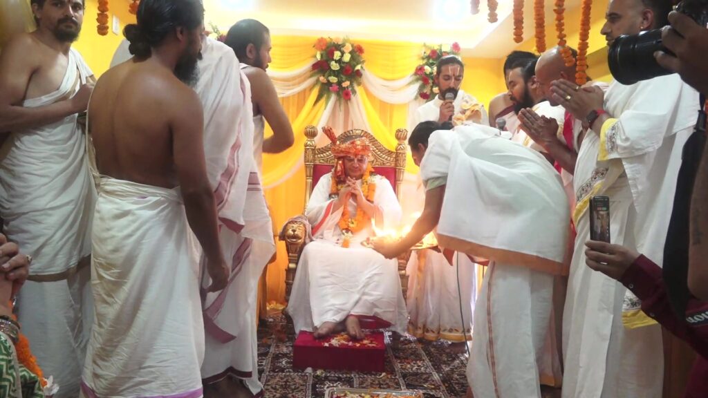 गुरुप्रति सम्मान व्यक्त गर्दै मनाइयो गुरु पूर्णिमा