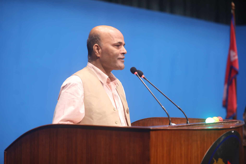 तीनजनाभन्दा चौथो व्यक्ति प्रधानमन्त्री हुन खोजे भस्म हुन्छ : अमरेश सिंह