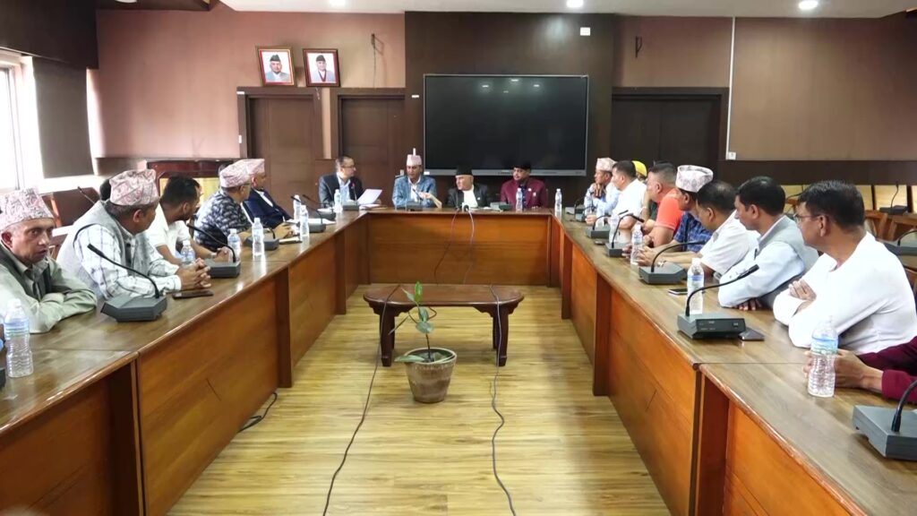 क्रसर व्यवसायी र सरकारबीच तीन बुँदे सहमति, उद्योगको नवीकरण हुने