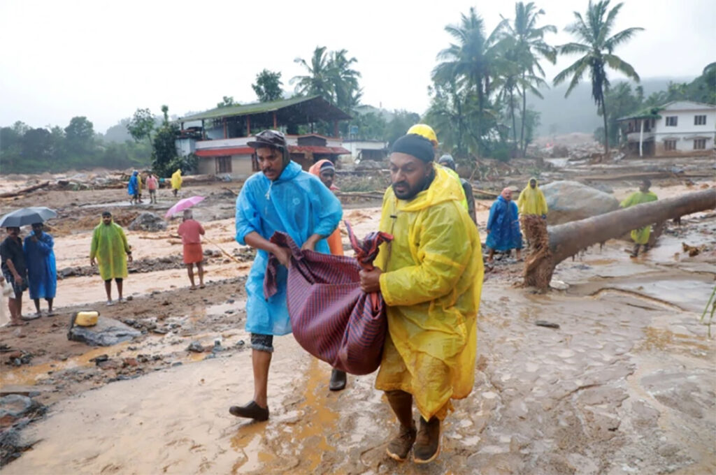 भारतको केरलमा पहिरो : १५ जनाको मृत्यु, ५० घाइते