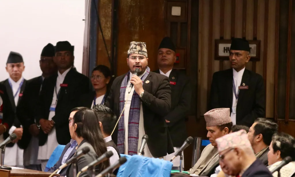 जीबी राई पक्राउ गरे गृहमन्त्रीलाई संसदमै फूलमाला लगाउँछौँ : शाही