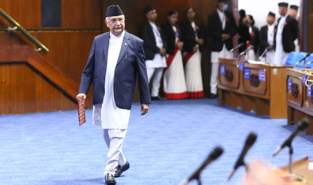 ओलीको जवाफ- म आवेगमा छैन, उद्योगले प्रयोग गरेको महसुल तिर्नुपर्छ