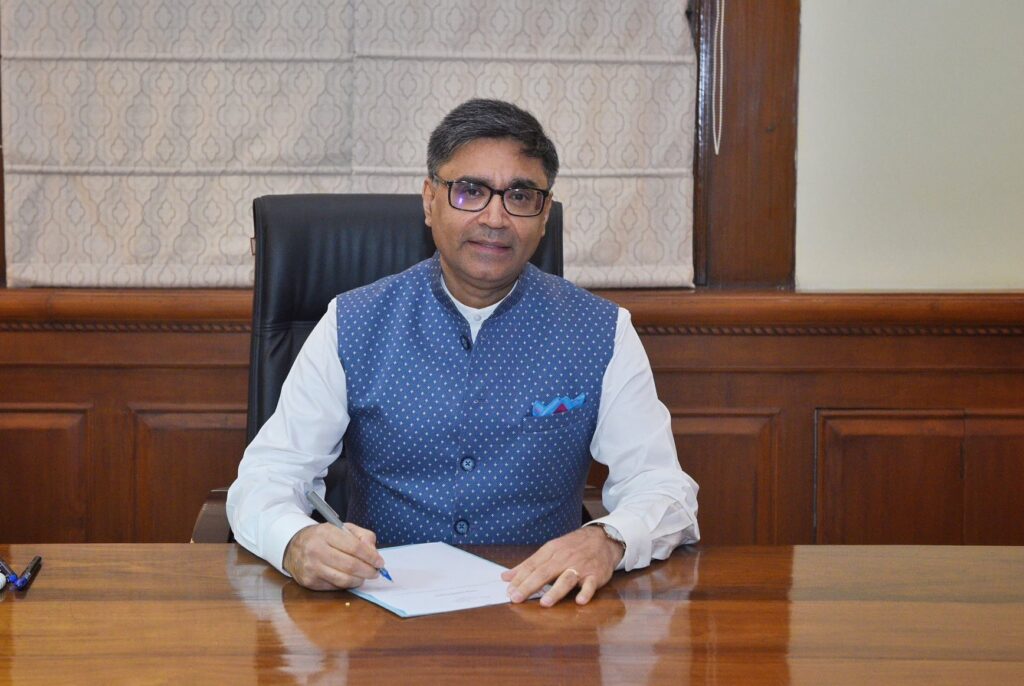 चीन विज्ञ विक्रम मिश्री बने भारतको नयाँ विदेश सचिव