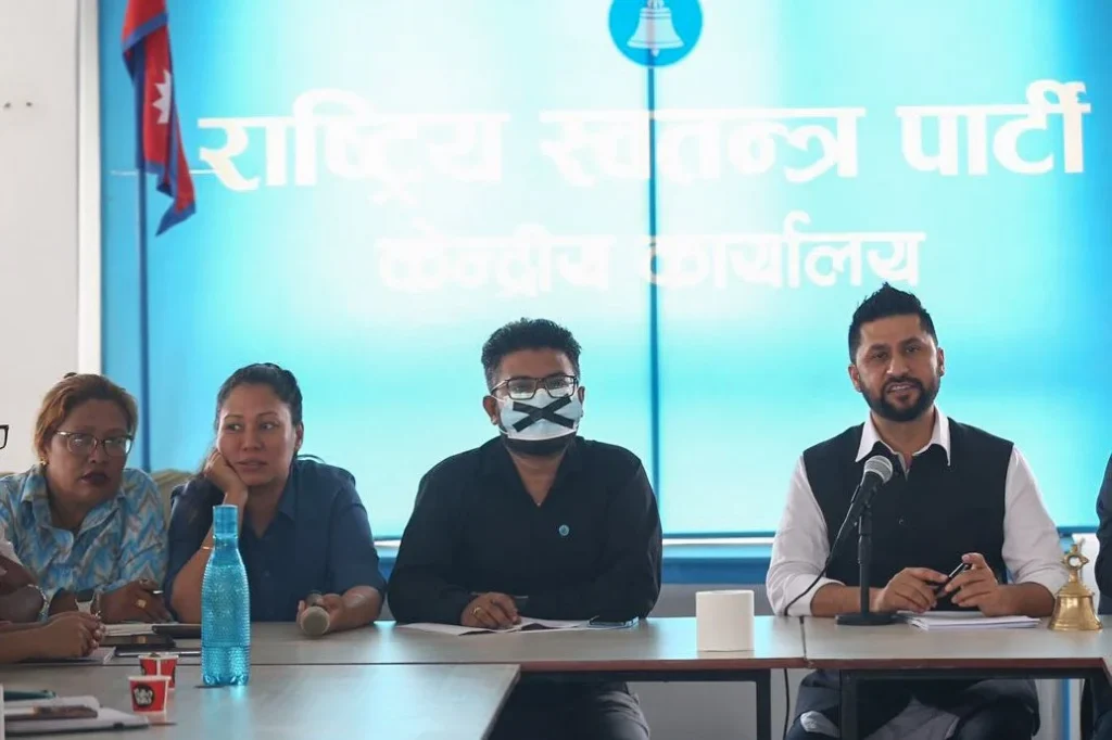 मुकुल ढकालले औँल्याए रास्वपाका २७ कमजोरी