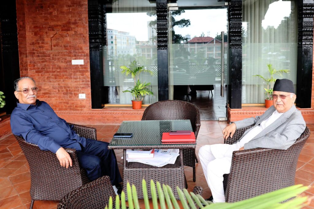 विहानै बालुवाटार पुगे ओली,सत्ता समीकरणमा हलचल