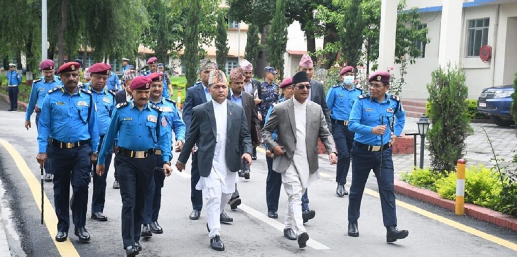 प्रहरी ऐन संशोधनको प्रस्ताव छिटै संसद्मा पुर्याउने गृहमन्त्रीको प्रतिवद्धता