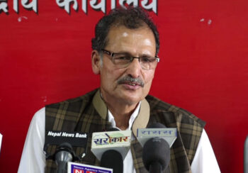 सरकार विपक्षी दलको नेतालाई छानिछानि जेल हाल्दैछः अग्नि सापकोटा