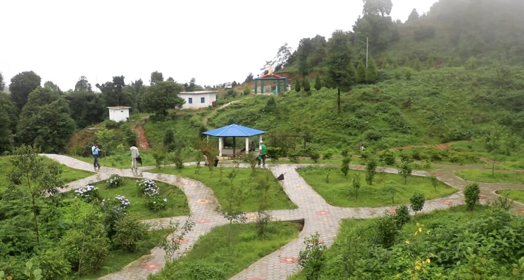 भोजपुरको आमचोकमा दाक्बुराङ वनस्पति उद्यान