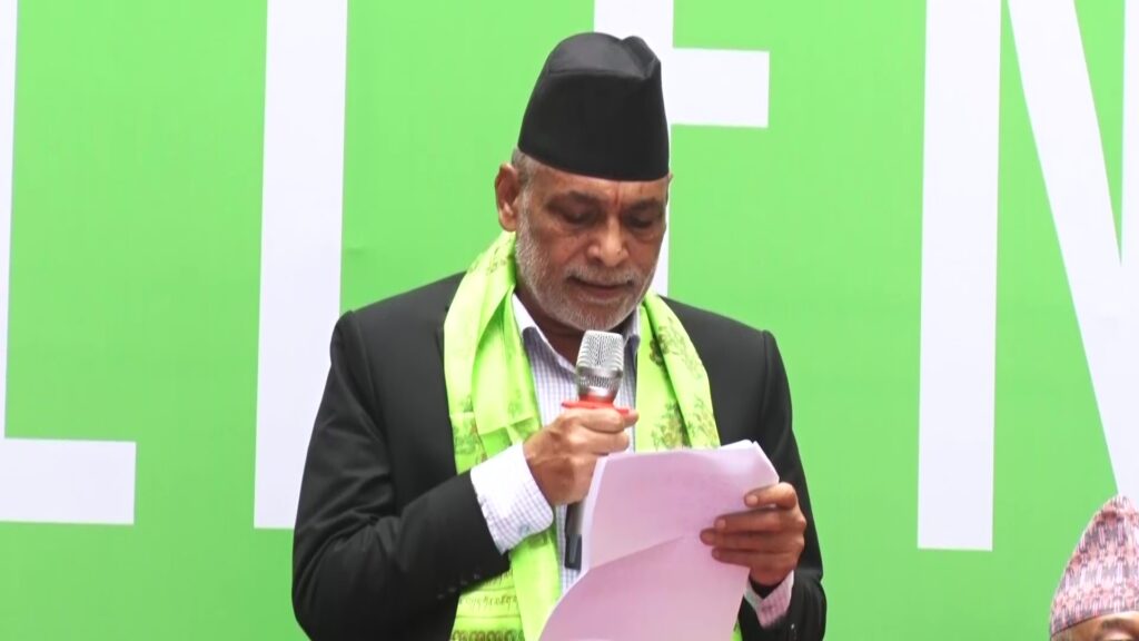 चियाको बजारीकरणका लागि भारतीय बजारको विकल्प खोज्नुपर्छ : कृषिमन्त्री अधिकारी