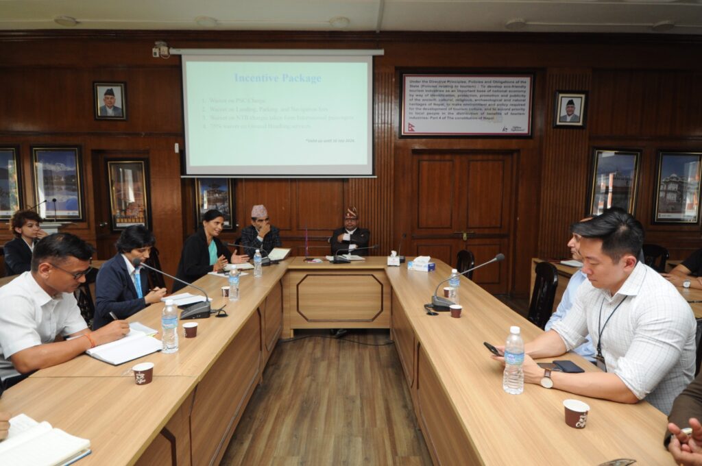 सरकारले ल्याएको प्याकेजमा आशंका नगर्न मन्त्री पाण्डेको आग्रह