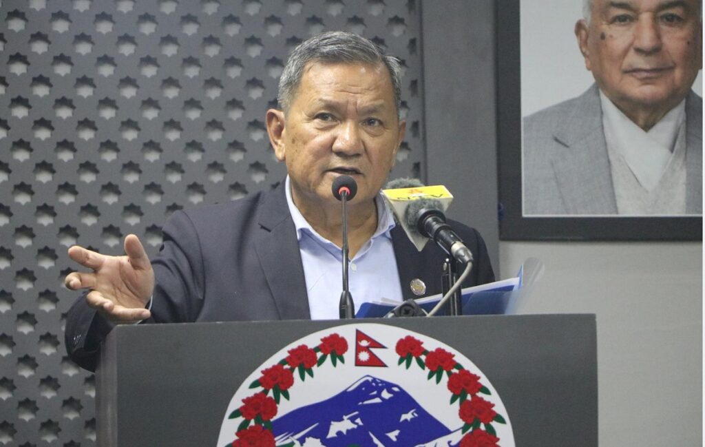 मन्त्रालयको पुँजीगत खर्च वृद्धि गर्न सञ्चारमन्त्री गुरुङको निर्देशन