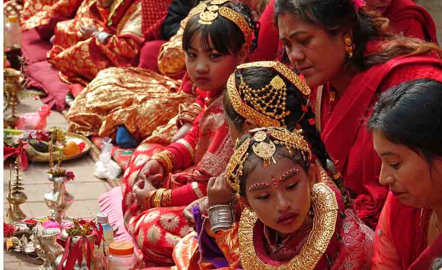 श्रीकृष्ण जन्माष्टमीका अवसरमा रजस्वला तथा बेल विवाह नभएका कन्यालाई पुजिँदै