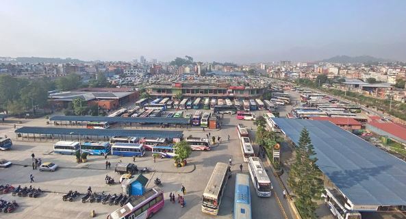 आज साँझदेखि काठमाडौंबाट यात्रु बस चल्न दिने तयारी