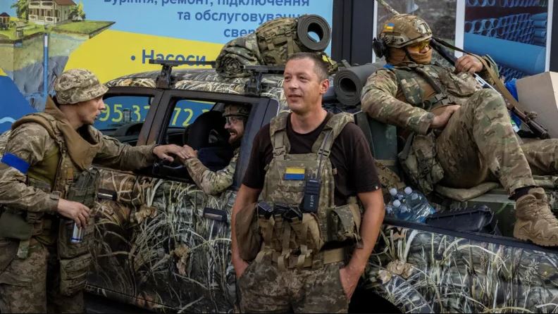 पूर्वी युक्रेनको सहर युक्रेन्स्क कब्जा गरेको रूसी सेनाको दाबी