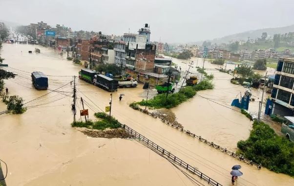 काभ्रेपलाञ्चोकको खानीखोलाका आठ घर बगे, विद्युत् सेवा बन्द