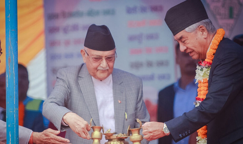 देउवा भन्छन्- कतान्त्रिक व्यवस्था जोगाउन मुख्य प्रतिस्पर्धी कांग्रेस-एमाले मिल्यौँ