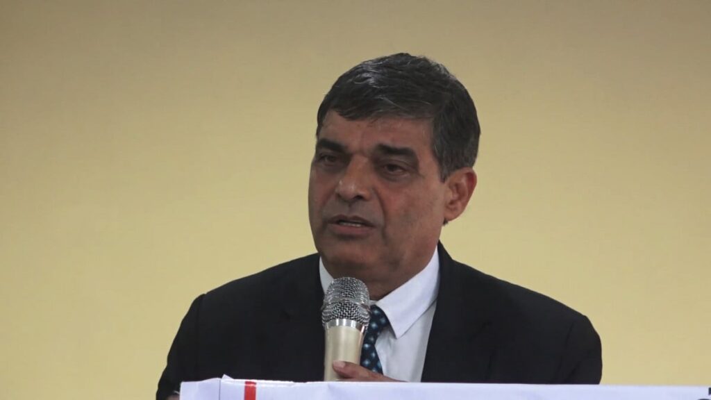 बार अध्यक्ष घिमिरेविरुद्ध अदालतको अवहेलनामा कारणदेखाऊ आदेश`