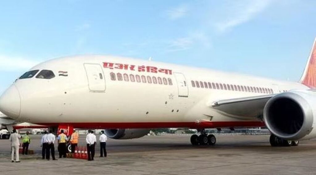 काठमाडौंबाट दिल्ली उड्न लागेको एयर इन्डियाको जहाजमा बम राखेको सूचना आएपछि…
