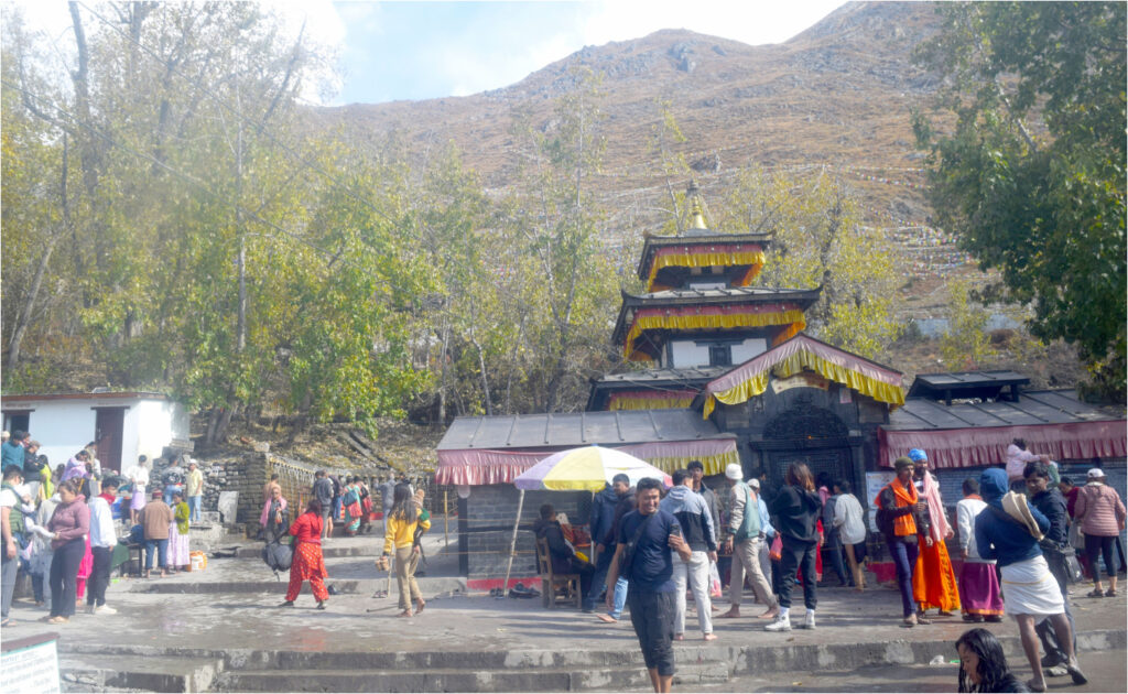 मुक्तिनाथमा दैनिक चार हजार पर्यटकको आगमन